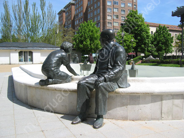Valladolid - Jorge Guillen y la infancia de Luis Santiago 1998 Plaza del Poniente 003 2008