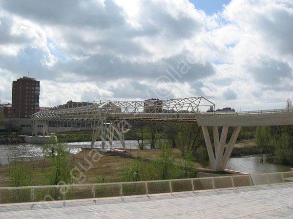 Valladolid - Puente Pasarela sobre el Pisuerga - Museo de la Ciencia 2006