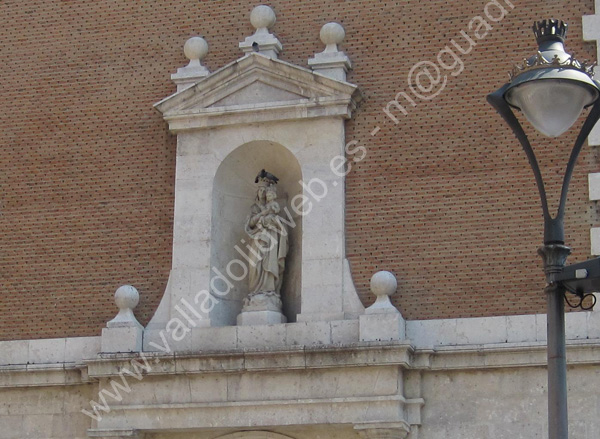 Valladolid - Iglesia de las Esclavas del Sagrado Corazon 002 b 2011