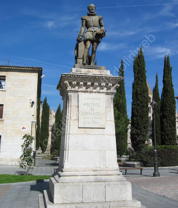 Valladolid - Monumento a Cervantes de Fernandez de Oliva 1877 003 - Plaza Universidad 2008