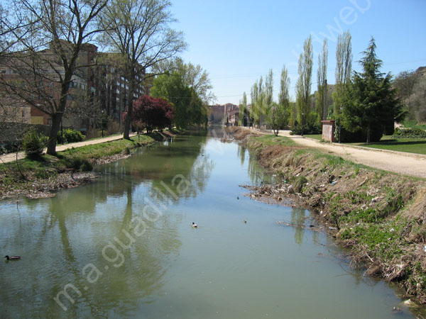 Valladolid - Darsena del Canal de Castilla 017 2009