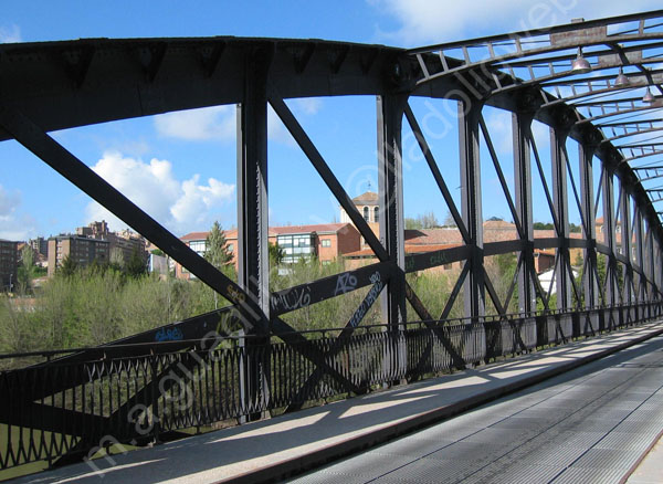 Valladolid - Puente Colgante 005 2006